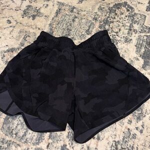 Lululemon size 4 shorts